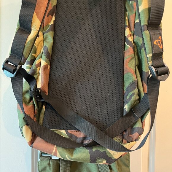 Mystery Ranch Urban Assault 21L backpack, Walkman Backpacks Stick-it Beavertail - Picture 11 of 16